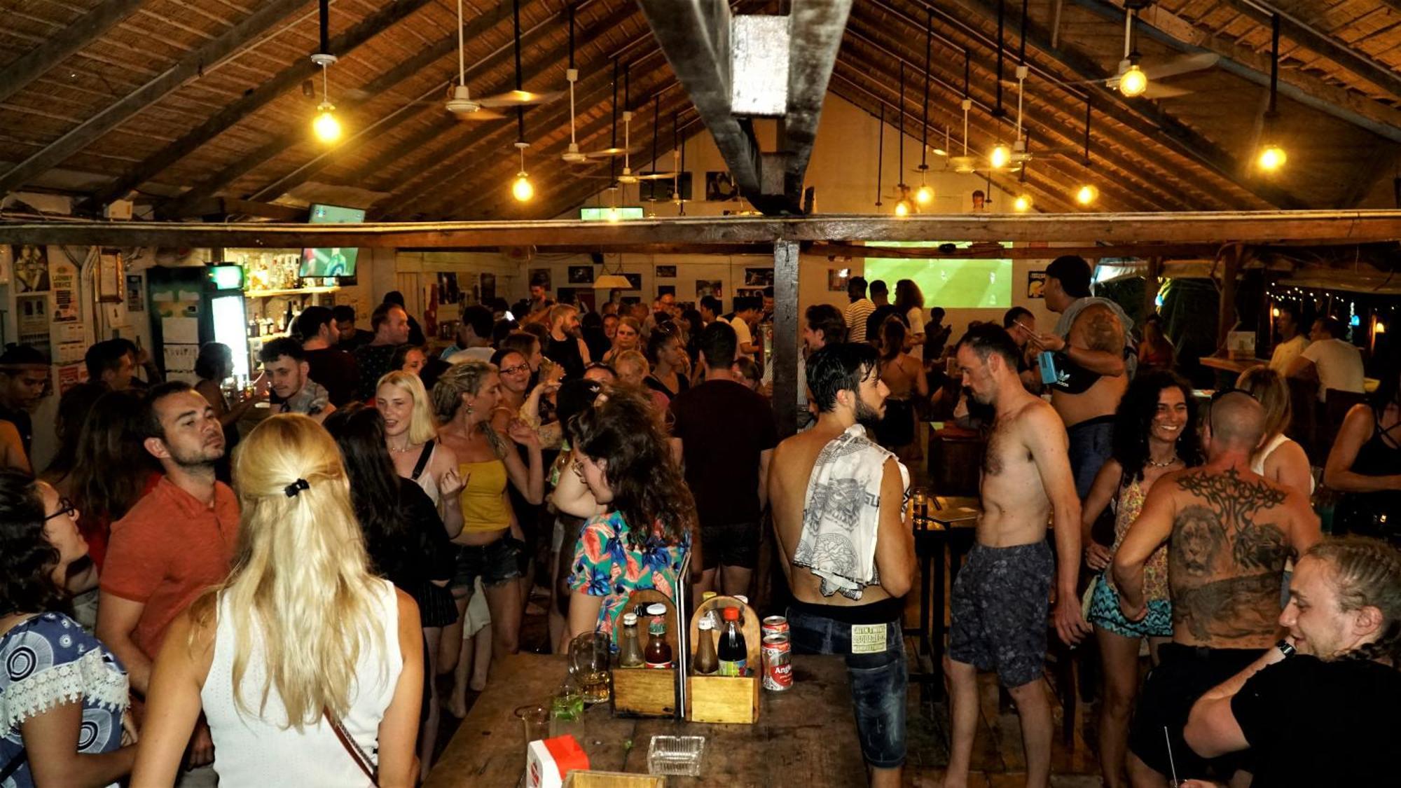 The Big Easy Koh Rong Samloem Hostel Koh Rong Sanloem Exterior photo