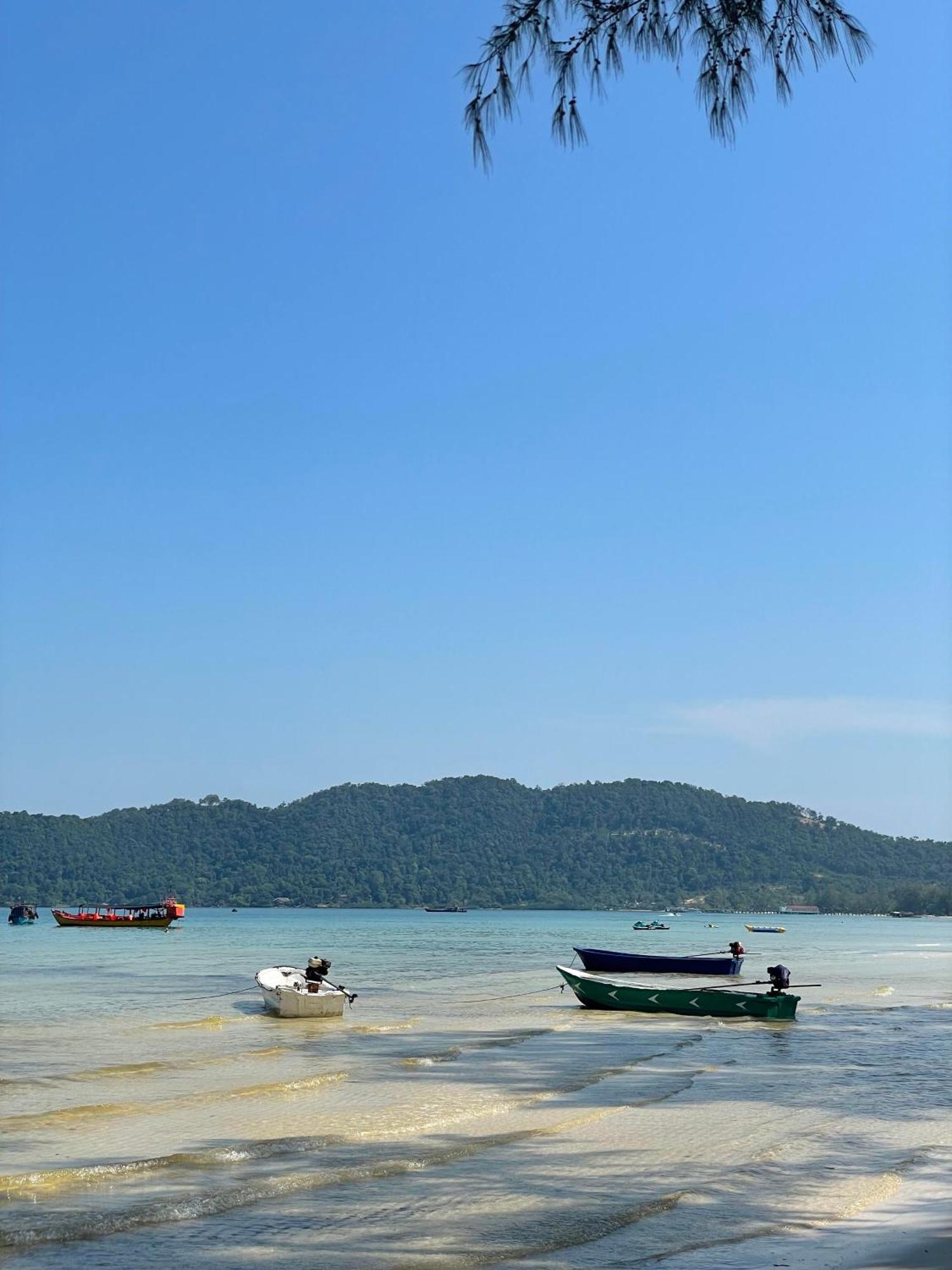 The Big Easy Koh Rong Samloem Hostel Koh Rong Sanloem Exterior photo